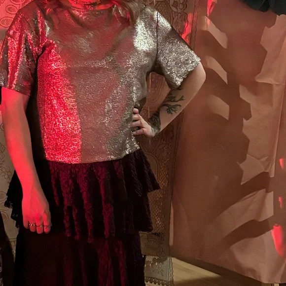 Sequin Top - Picture 3 of 3